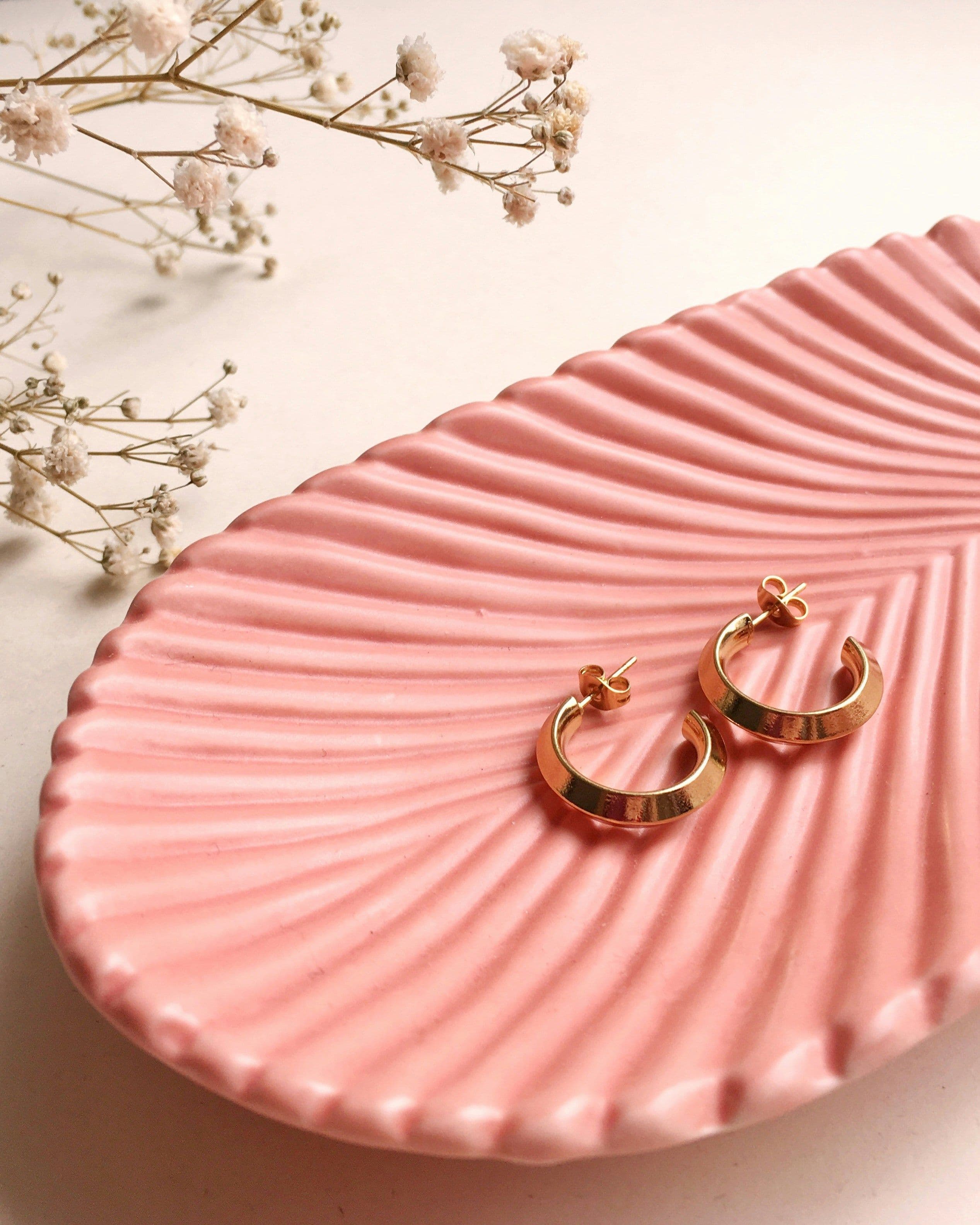 Solstice 18k Gold Hoop Earrings